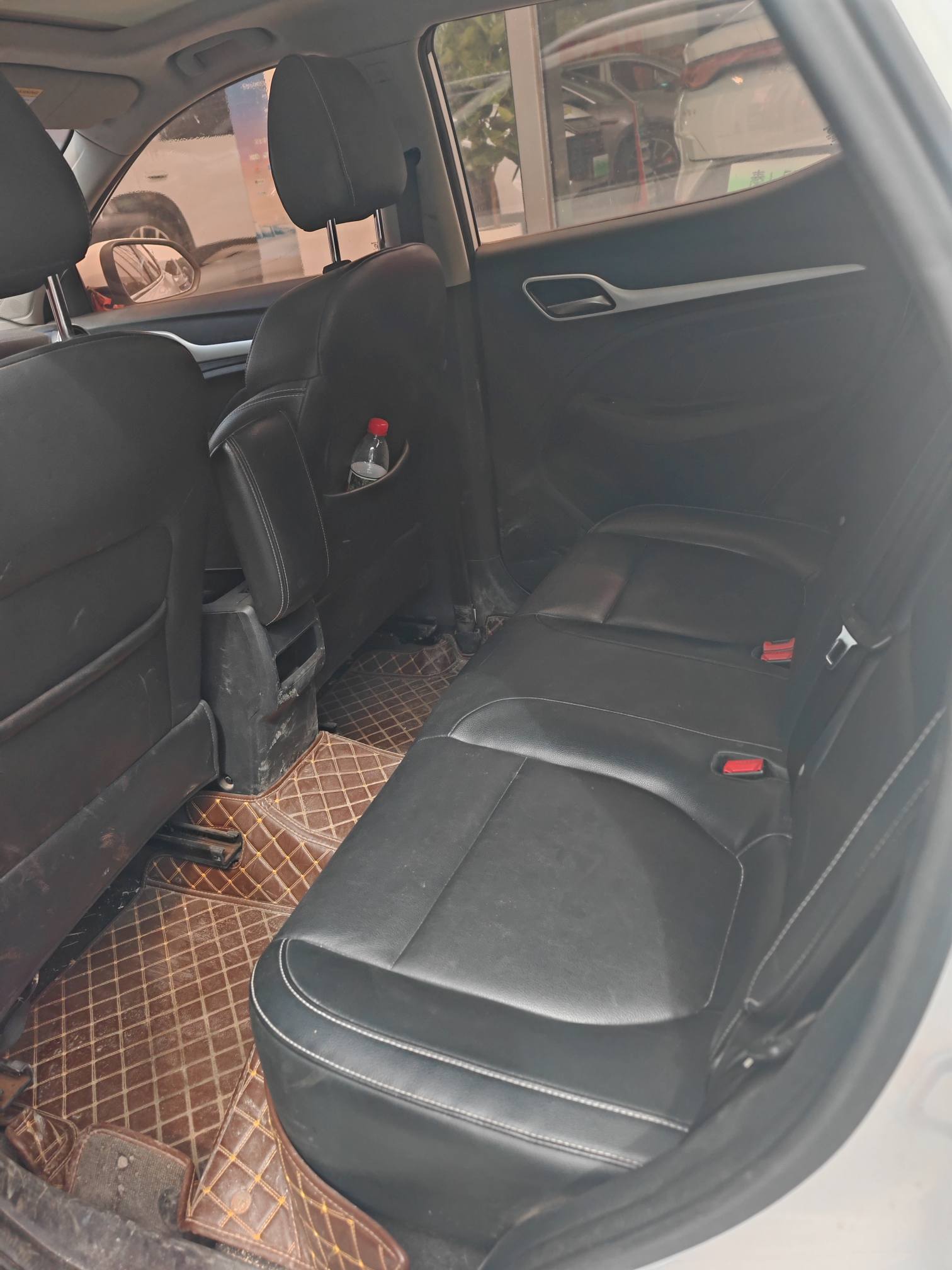 MG ZS 2018 image de voiture #10