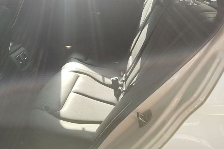 BMW 3 Series 2016 car image #13