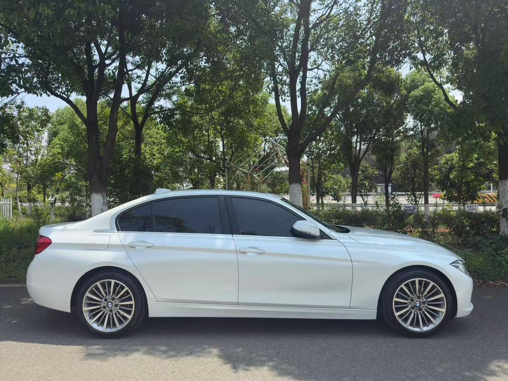 BMW 3 Series 2019 #7 BMW 3 Series 2019 car image #7