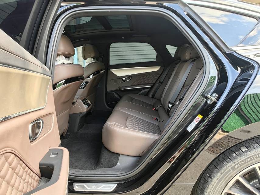 BYD Han 2024 car image #10