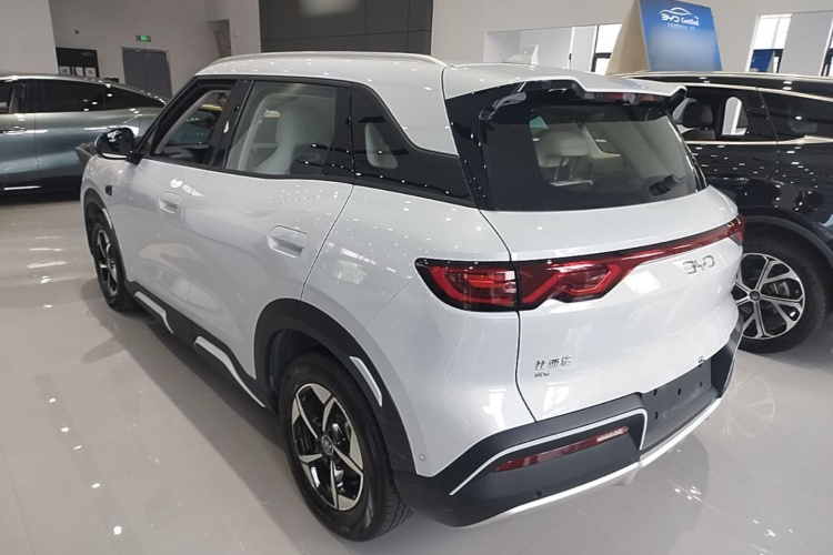 BYD YuanUP 2025 #5 BYD YuanUP 2025 car image #5