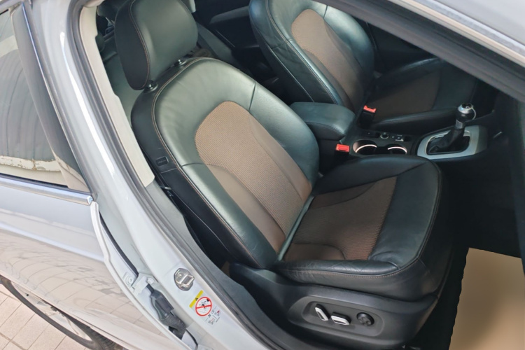 Audi Q3 2018 #24 Audi Q3 2018 car image #24