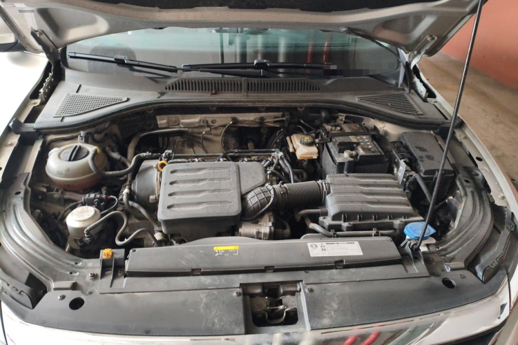 Volkswagen Lavida 2019 car image #22