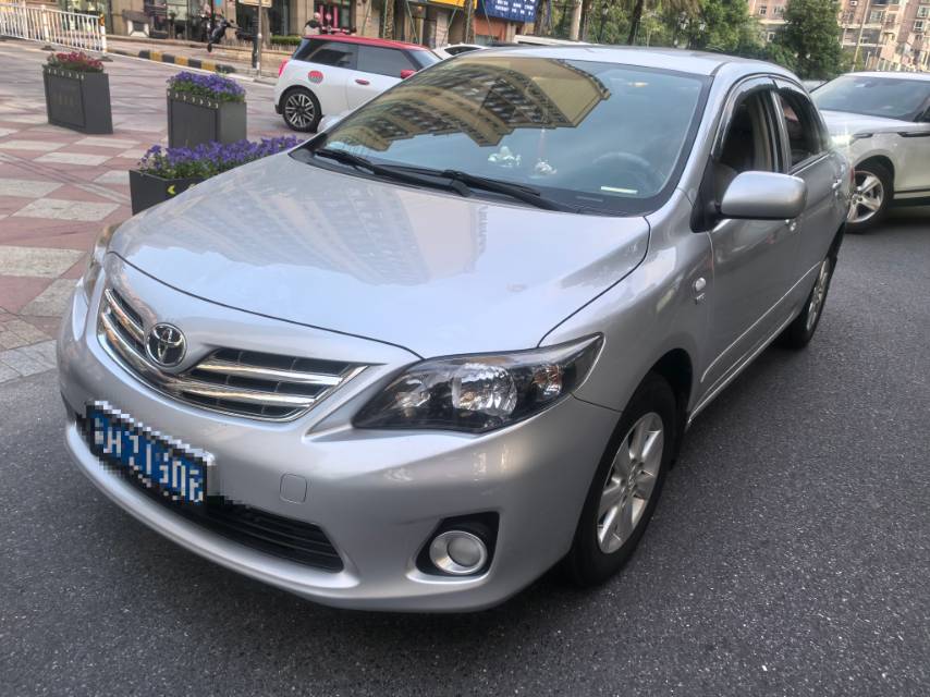 Toyota Corolla 2013 immagine di auto 