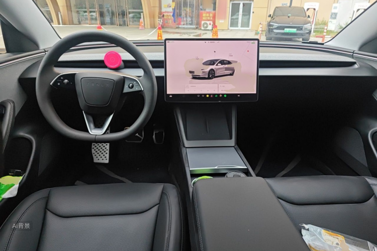 Tesla Model 3 2026 immagine di auto #11