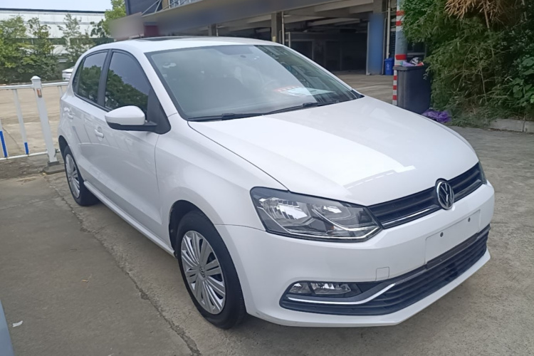 Volkswagen Polo 2017 car image #4