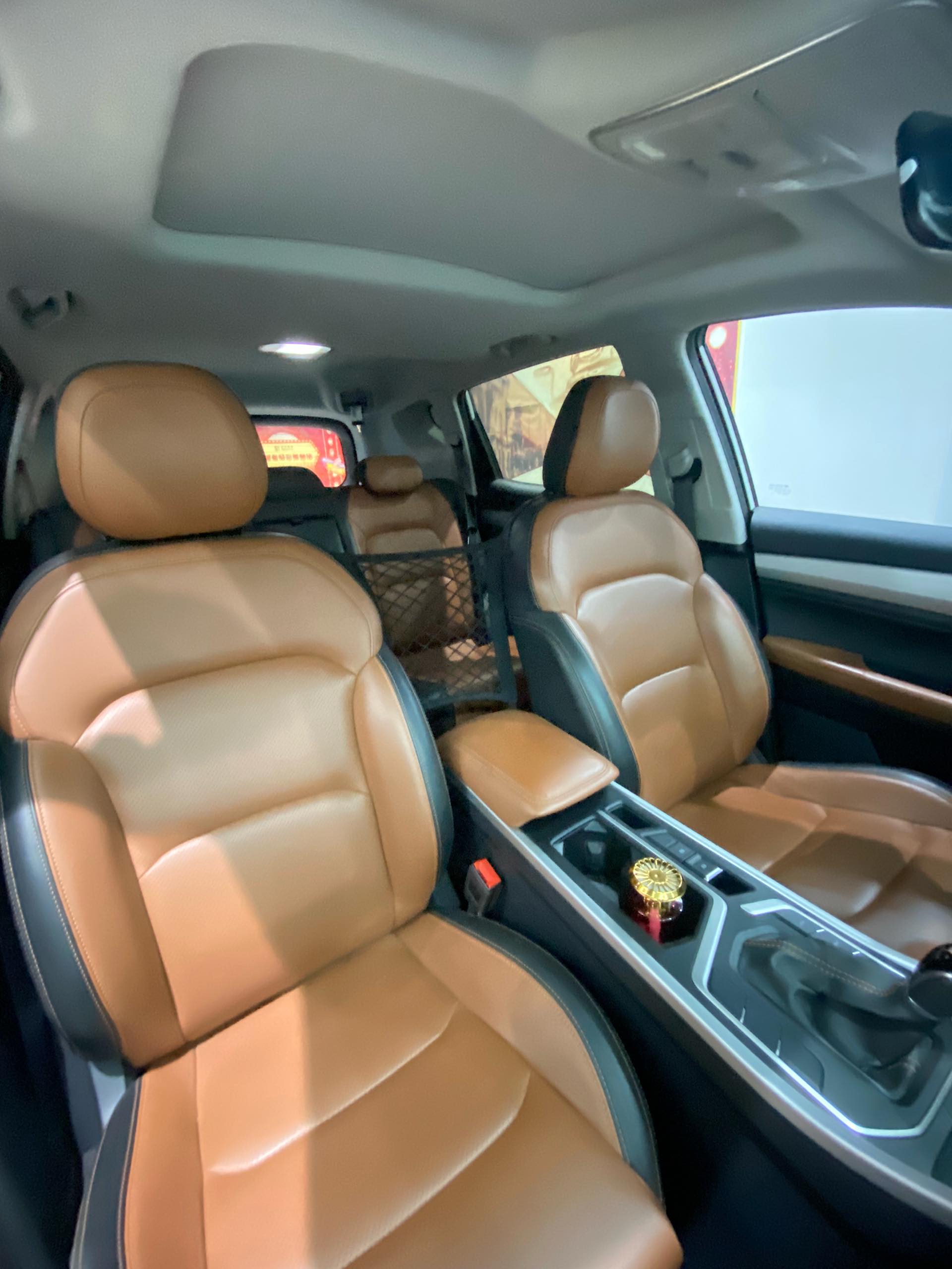 GEELY Vision X6 2020 car image #11