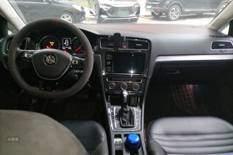 Volkswagen Golf 2019 car image #11