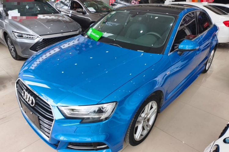 Audi A3 2019 car image #2
