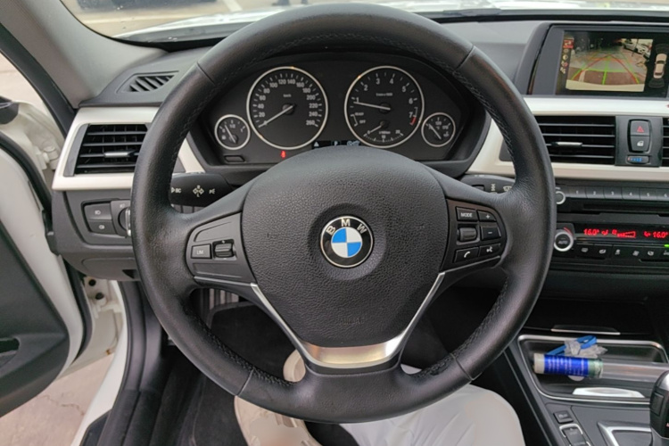 BMW 3 Series 2015 #11 BMW 3 Series 2015 car image #11