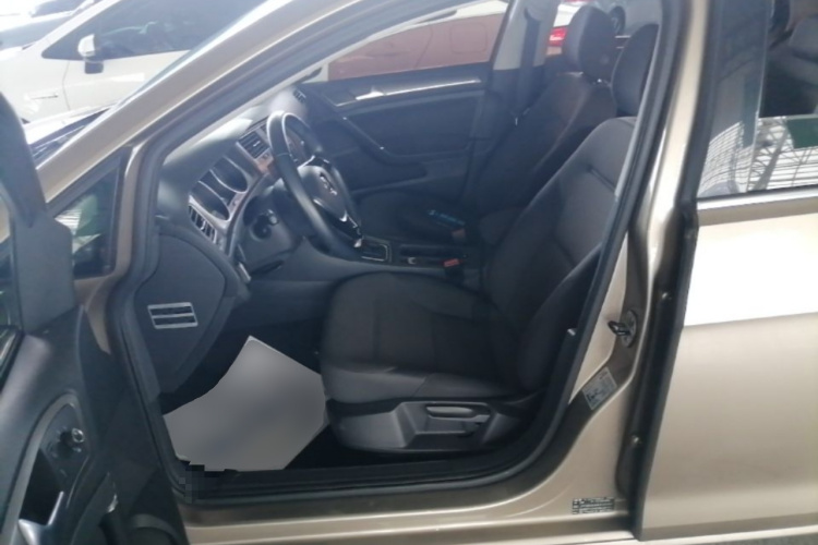 Volkswagen Golf 2014 car image #15