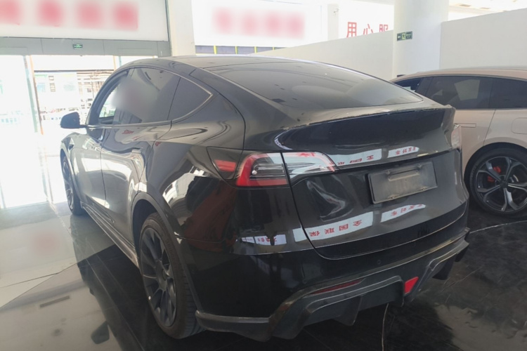 Tesla Model Y 2022 #5 Tesla Model Y 2022 car image #5
