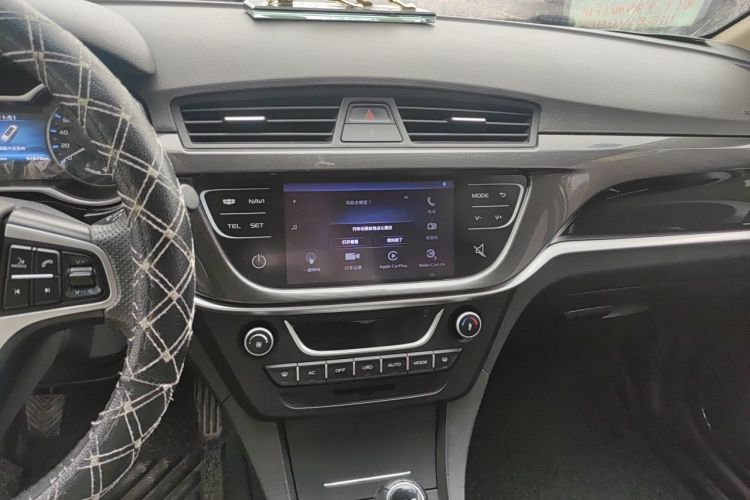 GEELY Emgrand 2016 #13 GEELY Emgrand 2016 car image #13