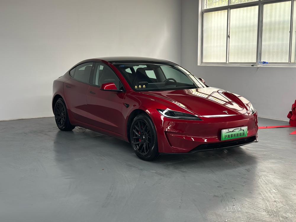 Tesla Model 3 2024 car image #3