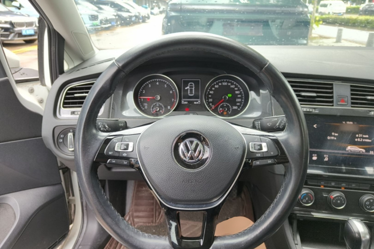 Volkswagen Golf 2020 #11 Volkswagen Golf 2020 car image #11