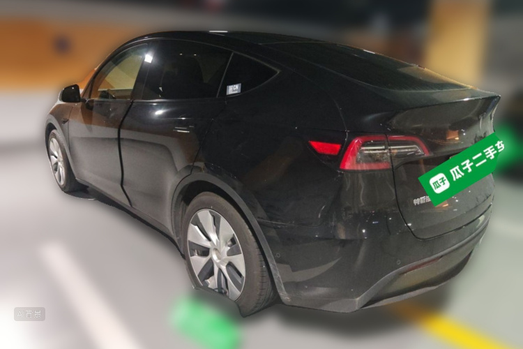 Tesla Model Y 2023 #5 Tesla Model Y 2023 car image #5