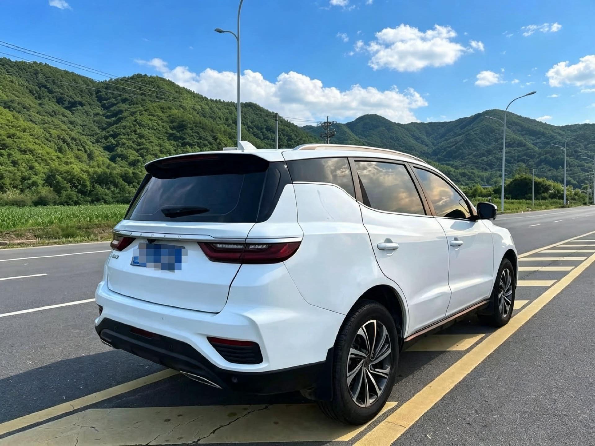 GEELY Vision X6 2020 #4 GEELY Vision X6 2020 car image #4