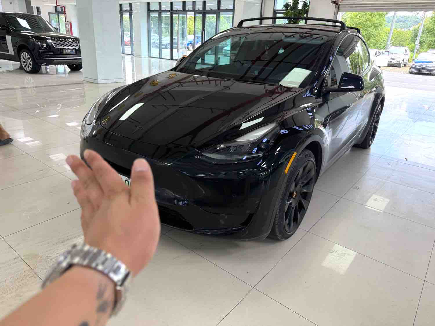 Tesla Model Y 2022 Tesla Model Y 2022 car image