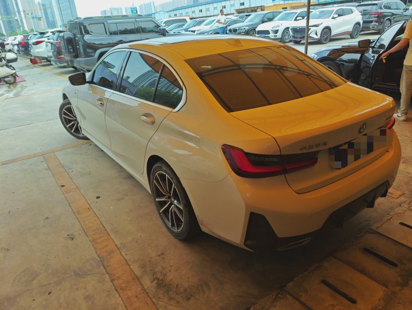 BMW 3 Series 2023 #4 BMW 3 Series 2023 immagine di auto #4