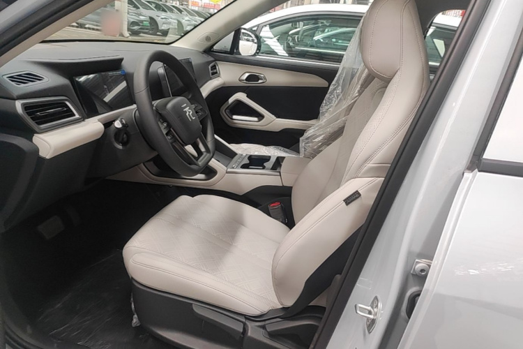 BYD YuanUP 2026 car image #19
