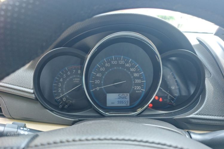 Toyota Vios 2015 car image #13