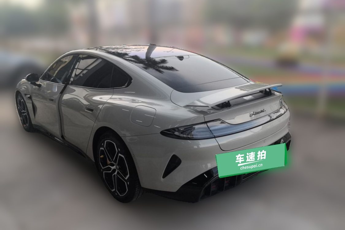 MI SU7 2024 car image #3