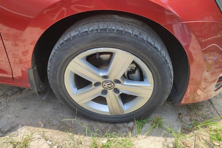 Volkswagen Golf 2015 car image #9