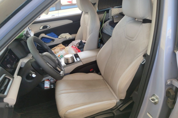 BYD YuanUP 2025 #17 BYD YuanUP 2025 car image #17