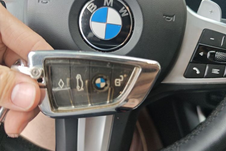 BMW 3 Series 2023 car image #10