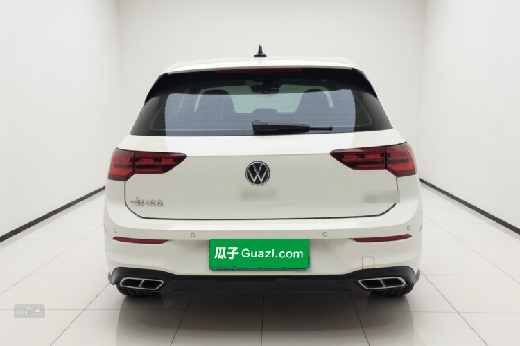 Volkswagen Golf 2023 car image #6