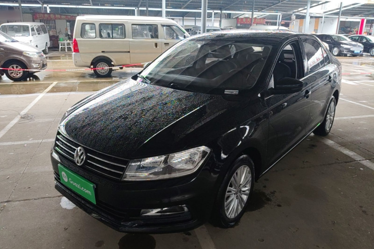 Volkswagen Santana 2019 car image #2