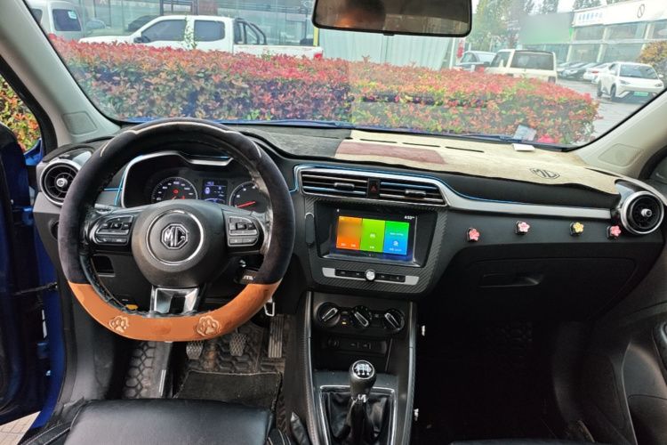 MG ZS 2019 car image #10