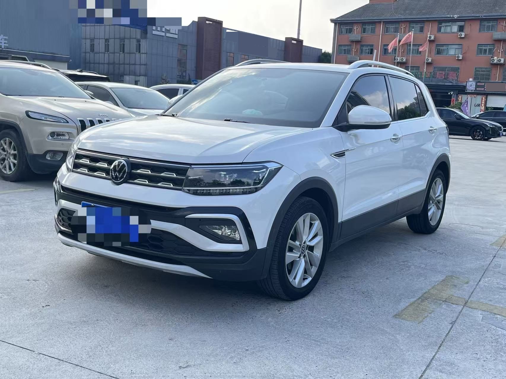 Volkswagen T-Cross 2021 car image 