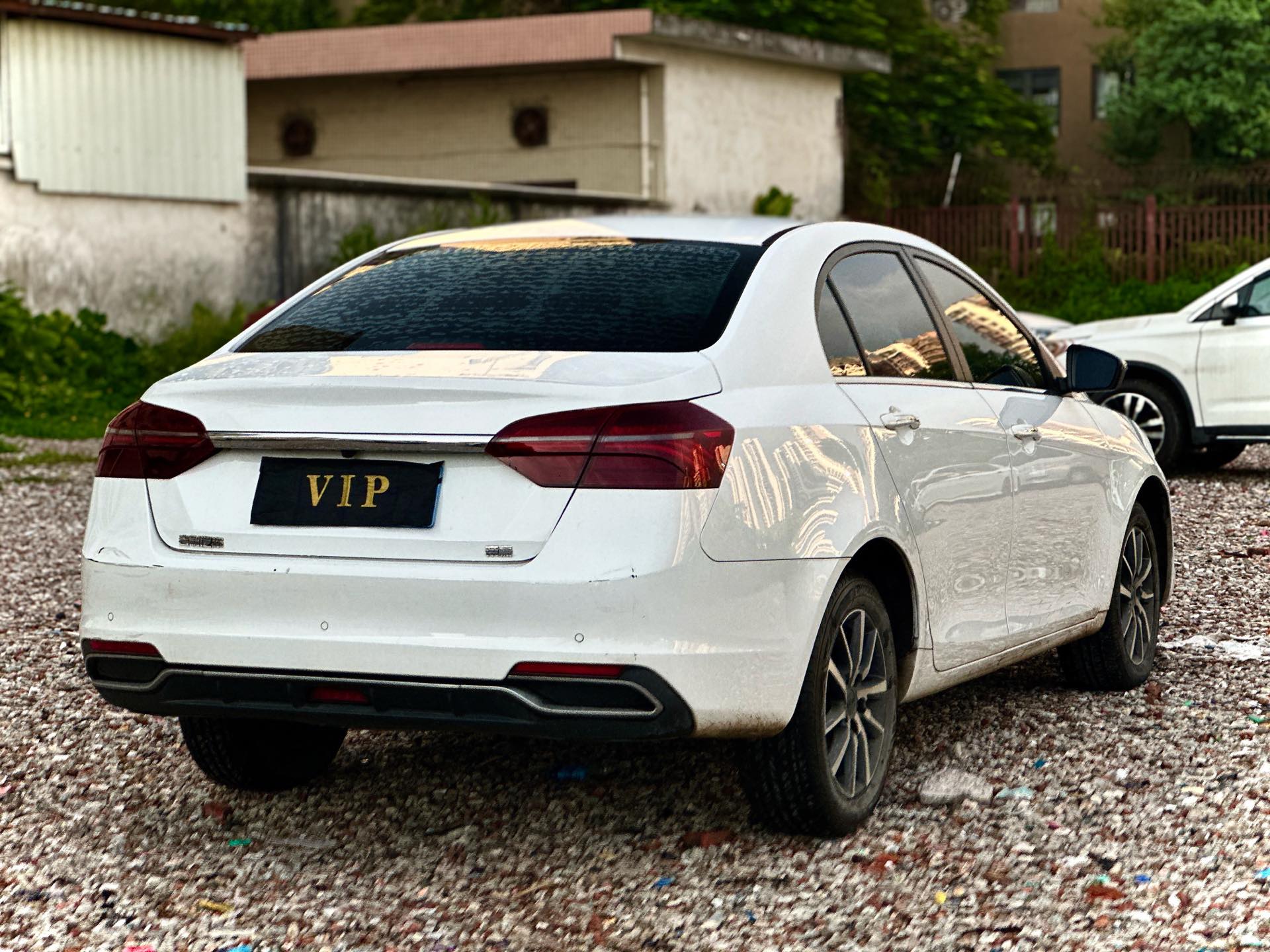 GEELY Emgrand 2020 car image #4