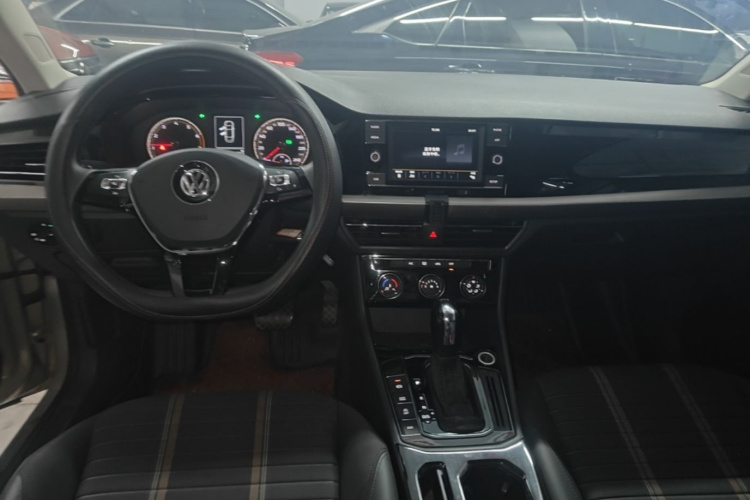 Volkswagen Lavida 2019 car image #10