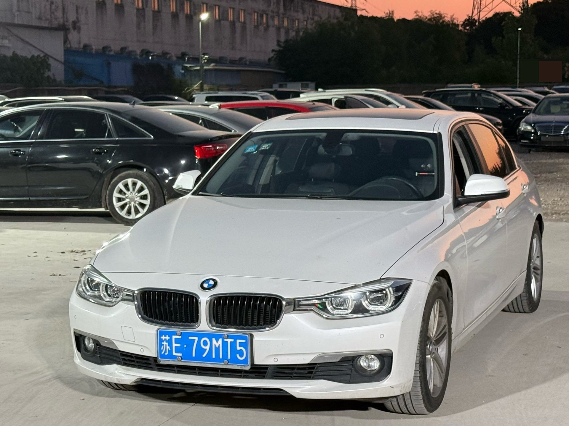 BMW 3 Series 2016 BMW 3 Series 2016 car image