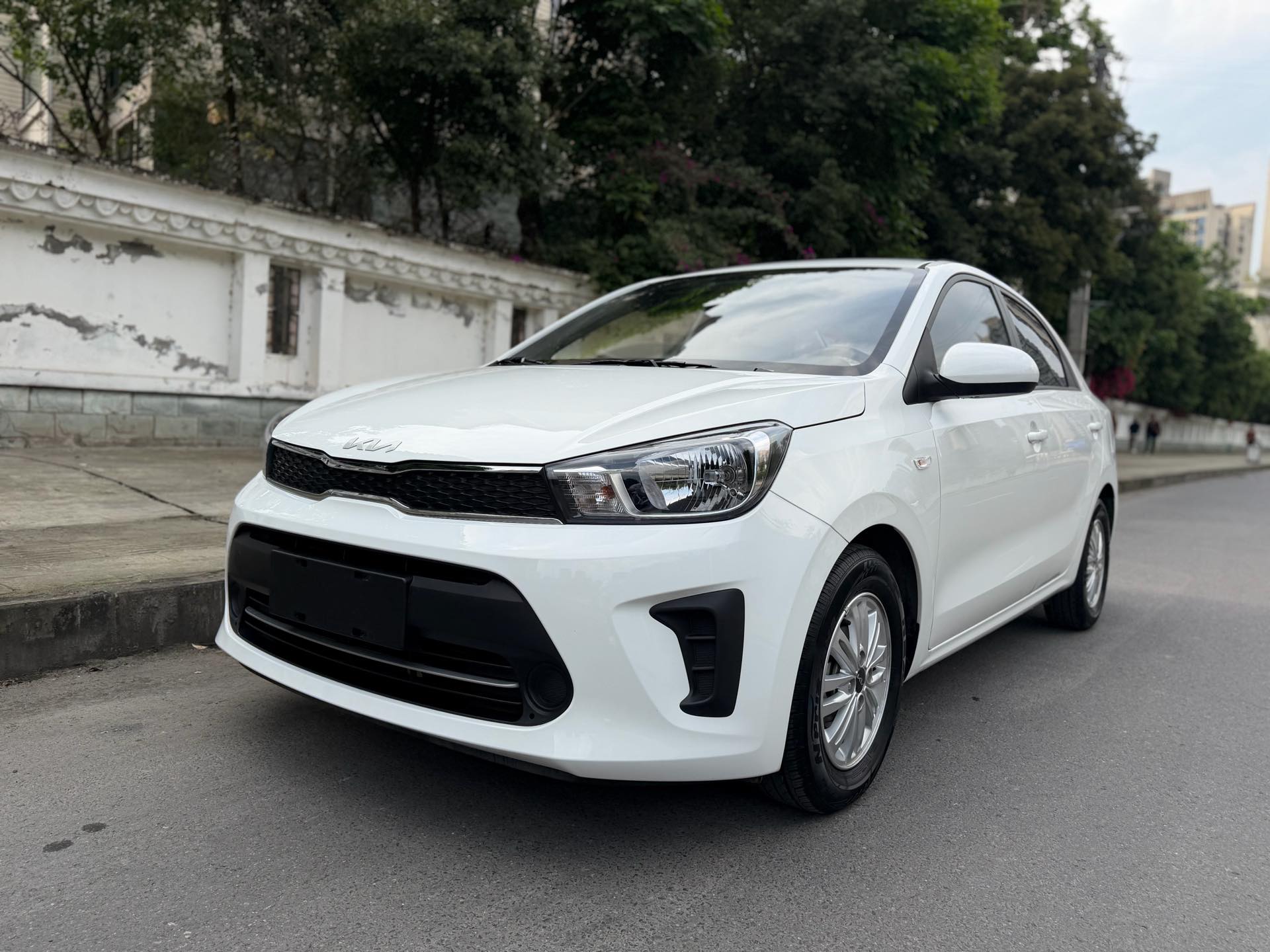 Kia Pegas 2023 image de voiture 