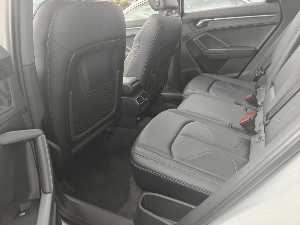 Audi Q3 2023 car image #14