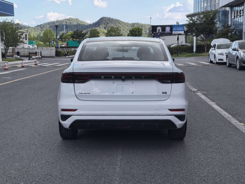 GEELY Emgrand 2024 #5 GEELY Emgrand 2024 car image #5