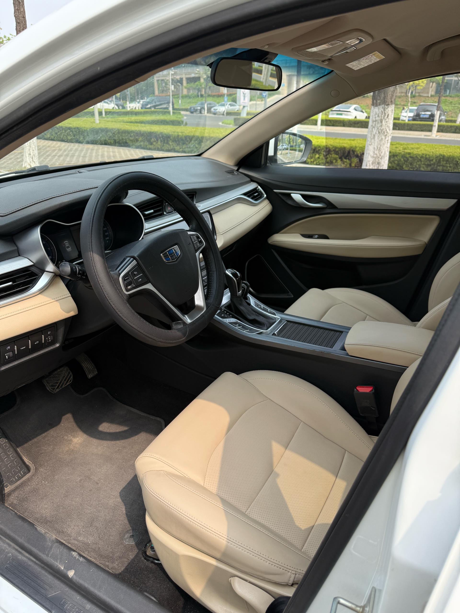 GEELY Emgrand 2018 car image #7