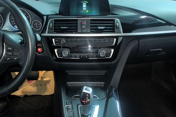 BMW 3 Series 2018 #13 BMW 3 Series 2018 image de voiture #13
