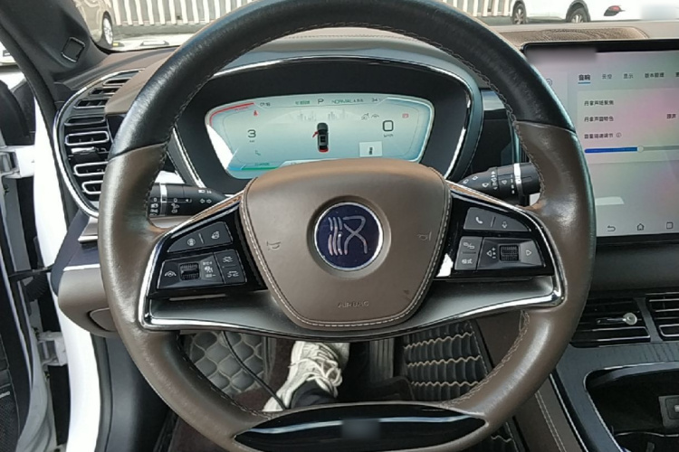 BYD Han 2022 car image #11