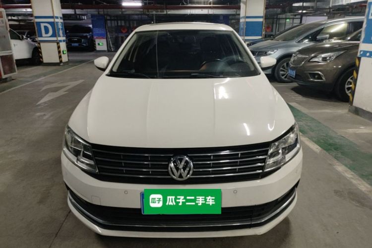 Volkswagen Lavida 2018 car image #3