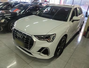 Audi Q3 2021 car image 