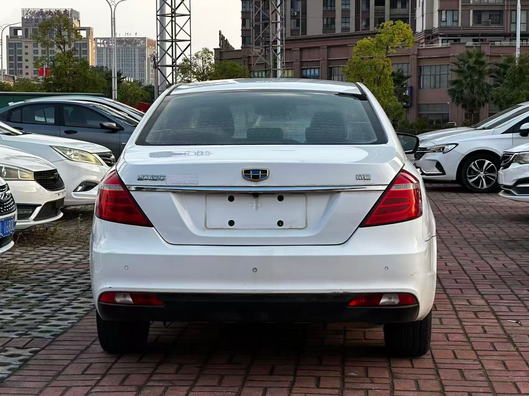 GEELY Emgrand 2017 #5 GEELY Emgrand 2017 car image #5