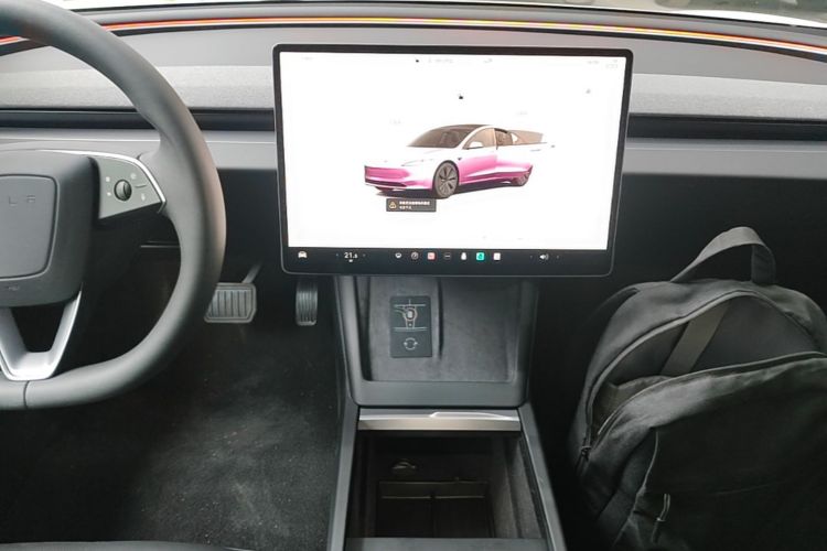 Tesla Model 3 2024 #13 Tesla Model 3 2024 car image #13