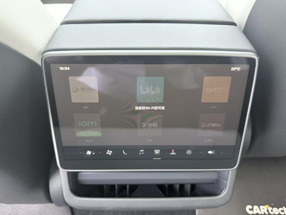 Tesla Model 3 2024 imagem de carro #12