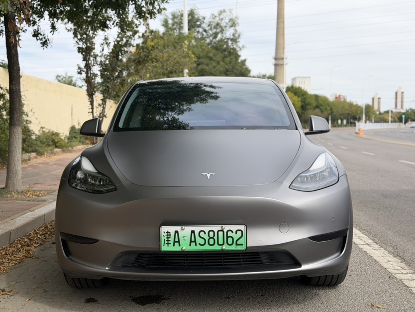 Tesla Model Y 2023 #2 Tesla Model Y 2023 car image #2