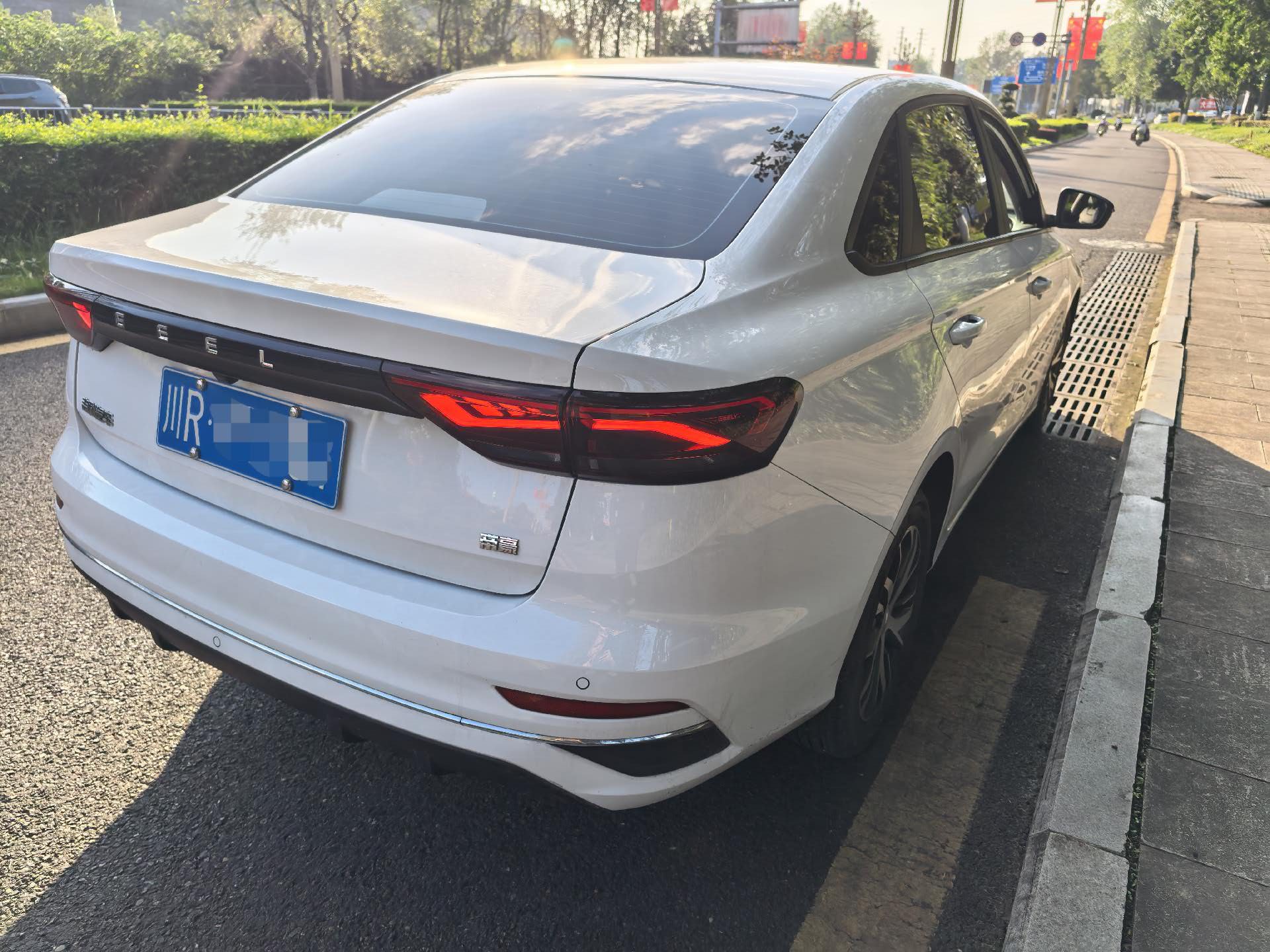 GEELY Emgrand 2024 car image #4