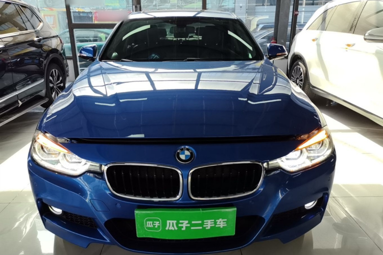 BMW 3 Series 2018 #3 BMW 3 Series 2018 car image #3